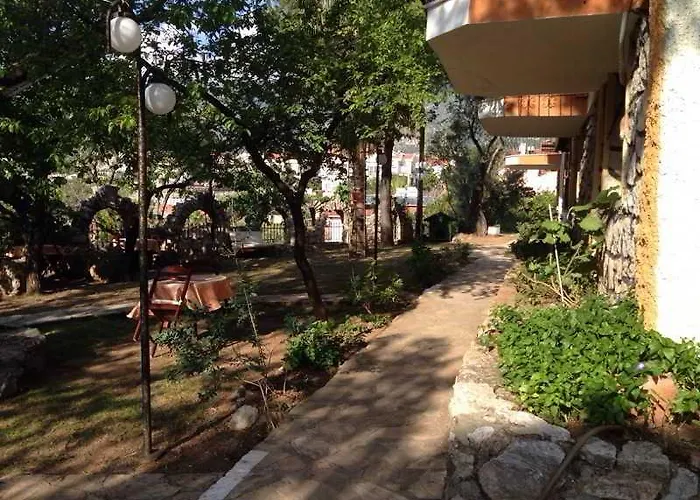 ホテル New Golden Gate